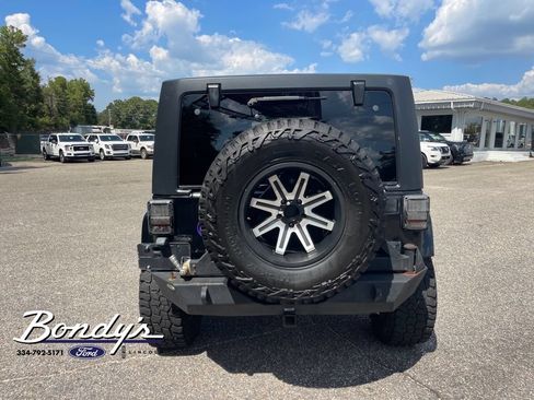 Used 2013 Jeep Wrangler Unlimited Sport AWD/4WD image 13