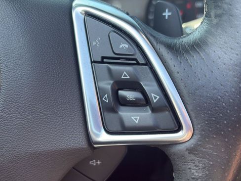 Used 2017 Chevrolet Camaro LT RWD image 21