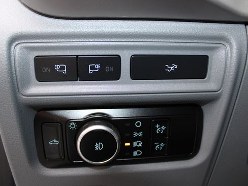 Used 2023 Ford F150 XLT w/ Equipment Group 302A High image 17