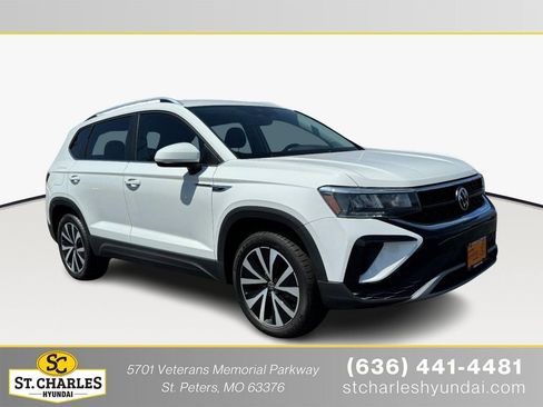 Used 2022 Volkswagen Taos SE AWD/4WD image 1