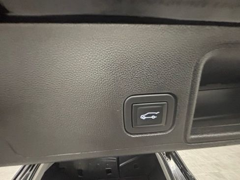 Used 2023 GMC Terrain AT4 w/ Tech Package AWD/4WD image 12