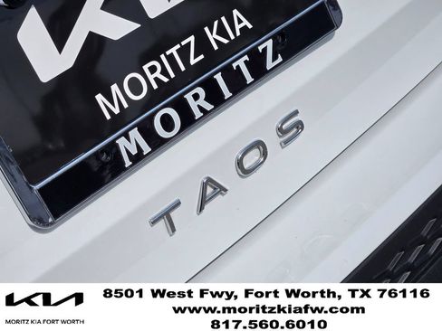 Used 2025 Volkswagen Taos SE FWD image 7