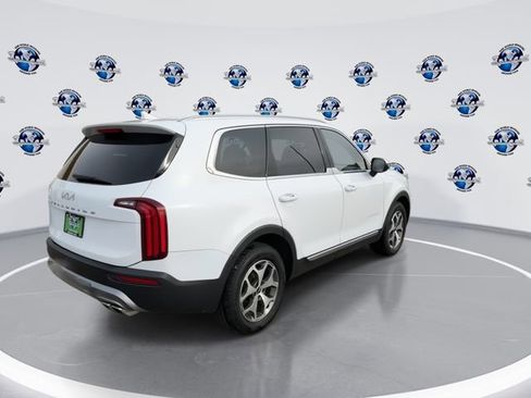 Used 2022 Kia Telluride EX image 9