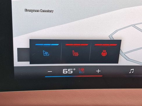 Used 2025 BMW iX M60 image 25