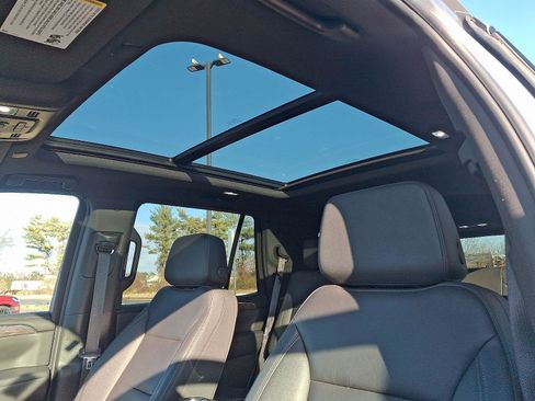 Used 2023 Chevrolet Tahoe Z71 w/ Z71 Off-Road Package image 40