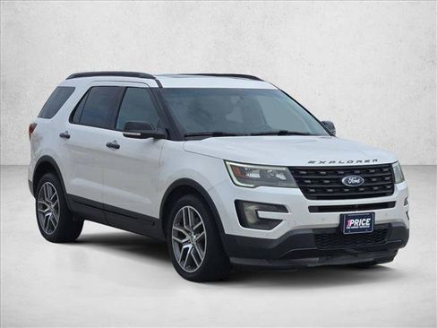 Used 2016 Ford Explorer Sport w/ Equipment Group 401A AWD/4WD image 3