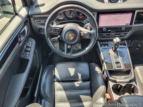 Used 2022 Porsche Macan S w/ Premium Package Plus image 12