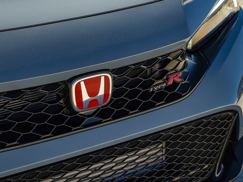 Used 2025 Honda Civic Type R image 10