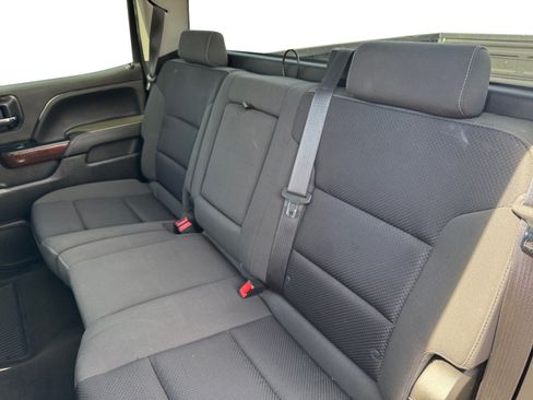 Used 2018 GMC Sierra 1500 SLE w/ SLE Value Package AWD/4WD image 16