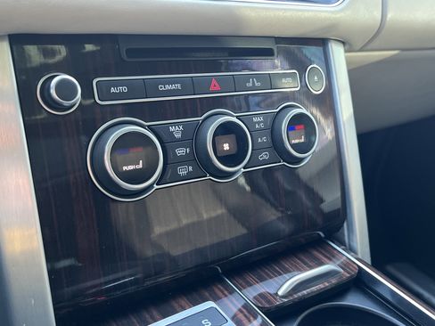 Used 2017 Land Rover Range Rover Supercharged image 23