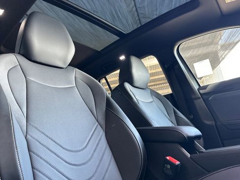 New 2026 Volkswagen Tiguan SE R-Line AWD/4WD image 15