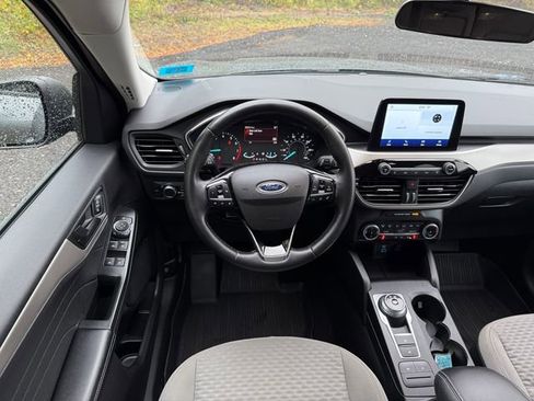 Used 2022 Ford Escape SE w/ Convenience Package image 6