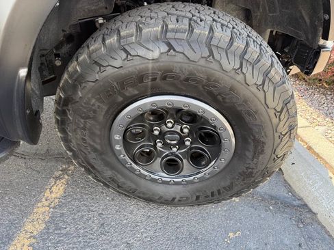 Used 2025 Ford F150 Raptor AWD/4WD image 6