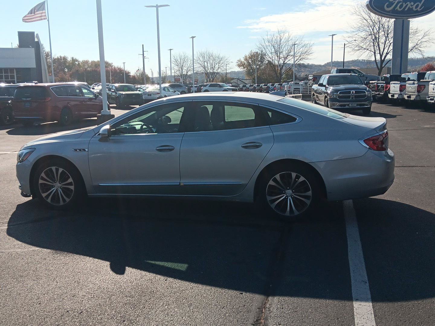 Used 2017 Buick LaCrosse Essence w/ Sun and Shade Package FWD image 8