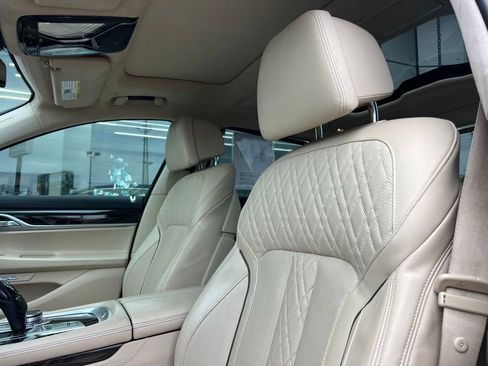 Used 2016 BMW 740i image 56