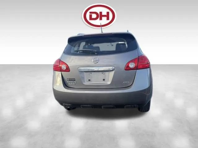 Used 2015 Nissan Rogue S w/ Convenience Package AWD/4WD image 9