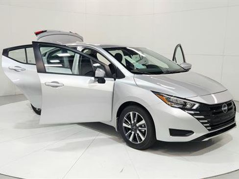 Certified 2025 Nissan Versa SV w/ Trunk Package FWD image 29