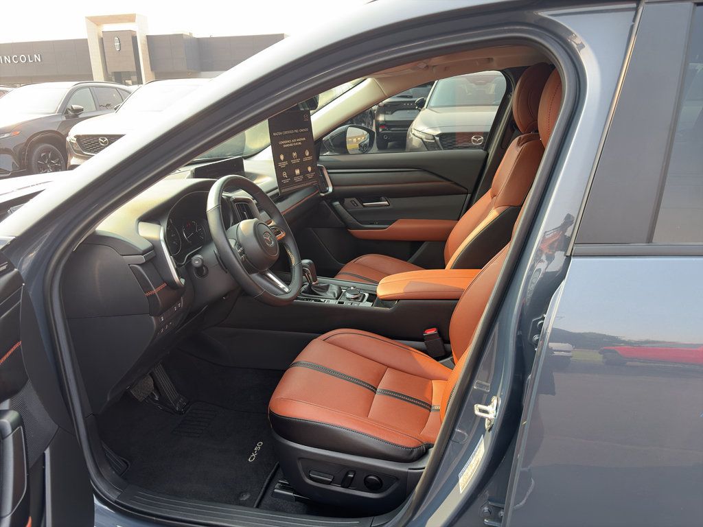 Used 2025 MAZDA CX-50 Meridian Edition w/ Apex Package AWD/4WD image 11