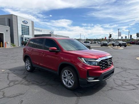 Used 2024 Honda Passport EX-L image 2