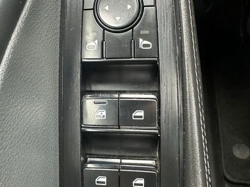 Used 2021 Nissan Rogue SV w/ Premium Package AWD/4WD image 26