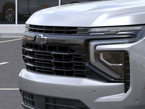New 2026 Chevrolet Suburban RST image 13