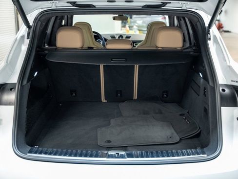 Used 2022 Porsche Cayenne GTS image 62