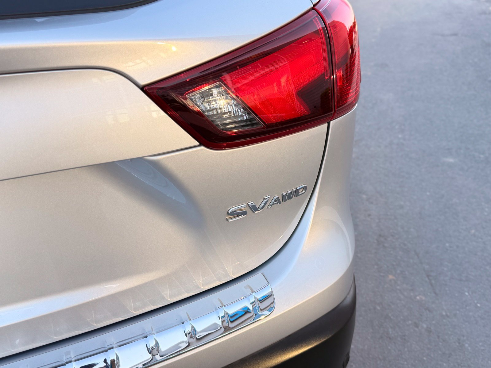 Used 2019 Nissan Rogue Sport SV w/ All-Weather Package AWD/4WD image 11