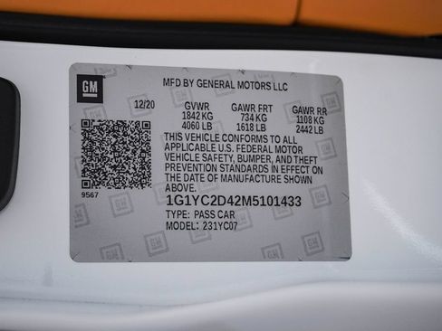 Used 2021 Chevrolet Corvette Stingray Premium Cpe w/ Z51 Performance Package RWD image 37