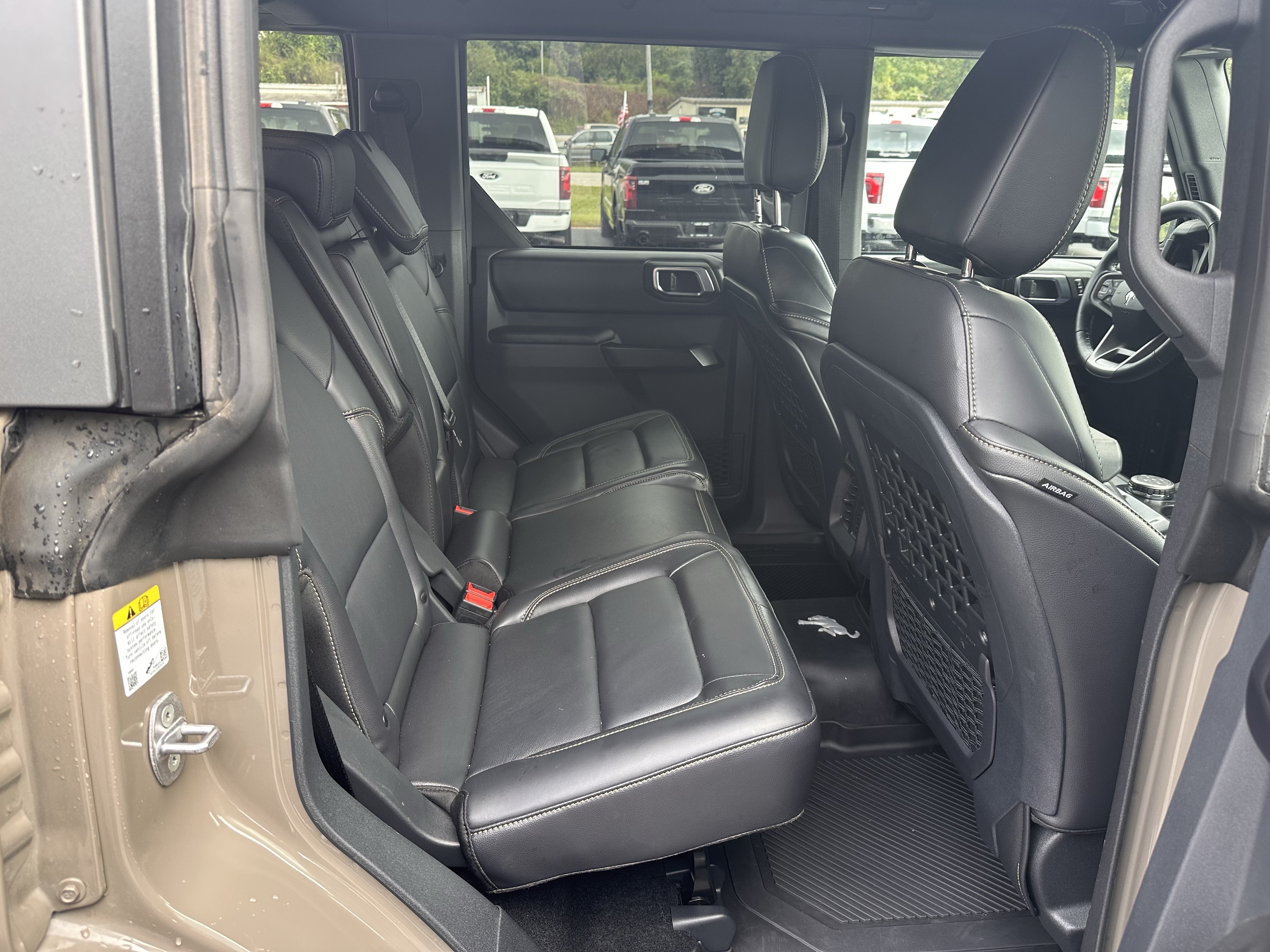 Used 2025 Ford Bronco Badlands w/ Matte Film Protection Package AWD/4WD image 16