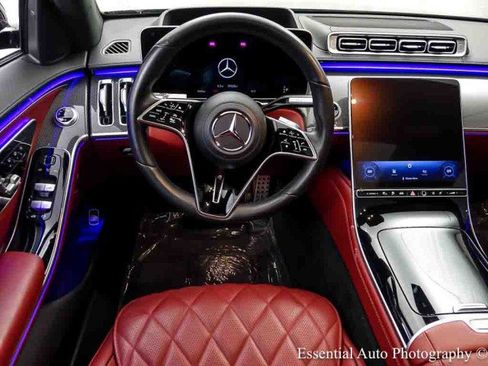 Used 2023 Mercedes-Benz S 580e 4MATIC Sedan image 16