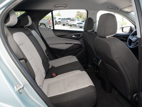 Used 2022 Chevrolet Equinox LT FWD image 39