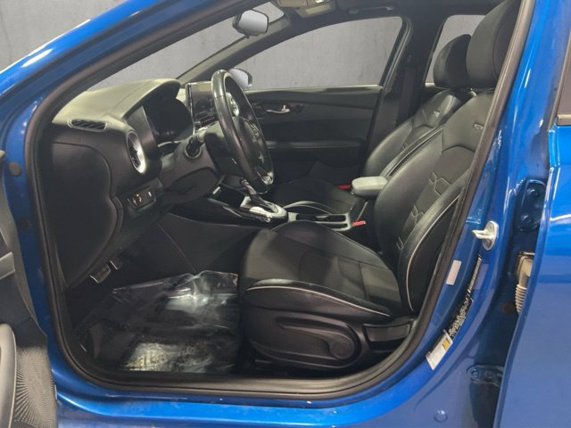 Used 2023 Kia Forte GT-Line w/ GT-Line Premium Package FWD image 6