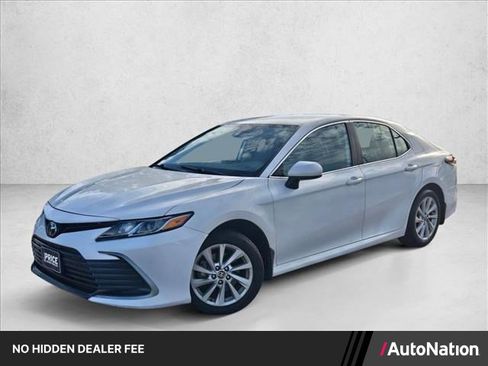 Used 2021 Toyota Camry LE FWD image 1