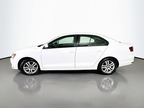 Used 2018 Volkswagen Jetta S image 4