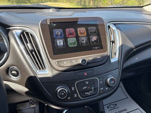 Used 2016 Chevrolet Malibu LT w/ Leather Package image 25