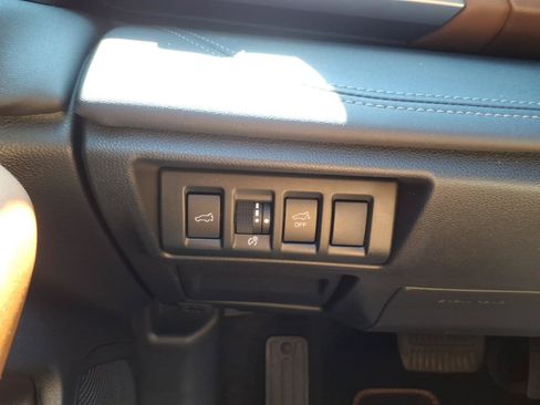 Certified 2022 Subaru Outback Touring AWD/4WD image 18