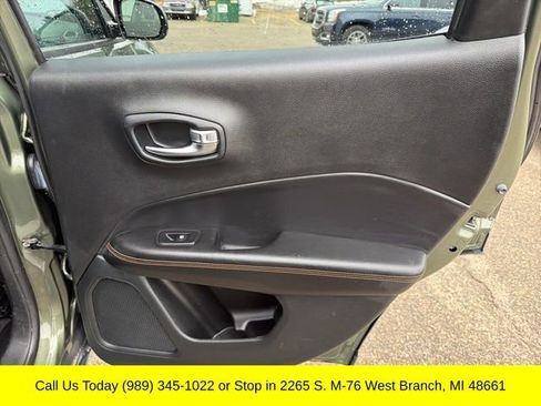 Used 2018 Jeep Compass Limited image 36