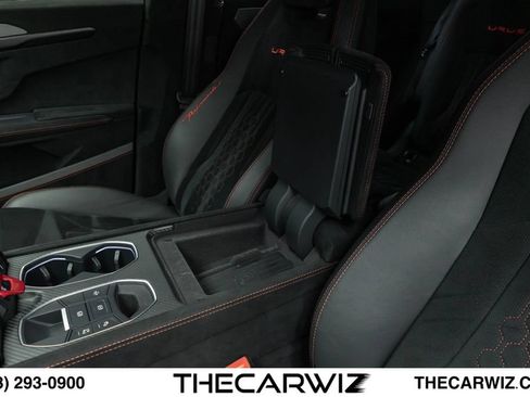 Used 2023 Lamborghini Urus Performante AWD/4WD image 56