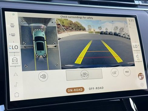 Certified 2025 Land Rover Range Rover Sport SE image 19