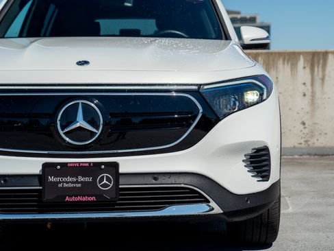 Certified 2023 Mercedes-Benz EQB 300 4MATIC image 7