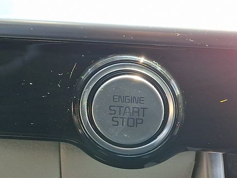 Used 2024 Kia Carnival SX Prestige FWD image 24