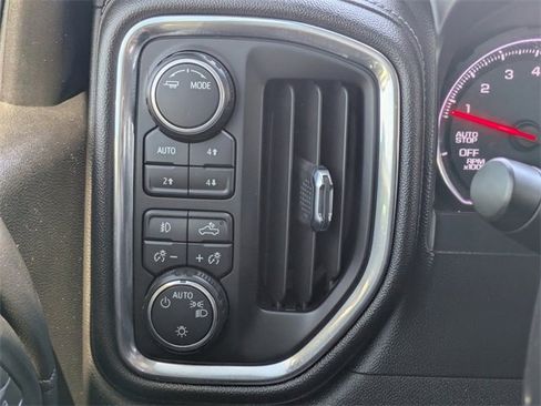 Used 2020 Chevrolet Silverado 1500 RST image 31