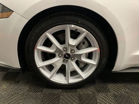 Used 2022 Ford Mustang GT Premium image 11