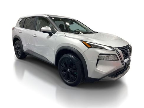 Used 2023 Nissan Rogue SV AWD/4WD image 5