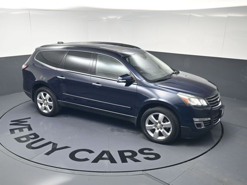 Used 2017 Chevrolet Traverse Premier image 33