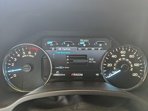 Used 2019 Ford F150 Lariat w/ Trailer Tow Package image 25