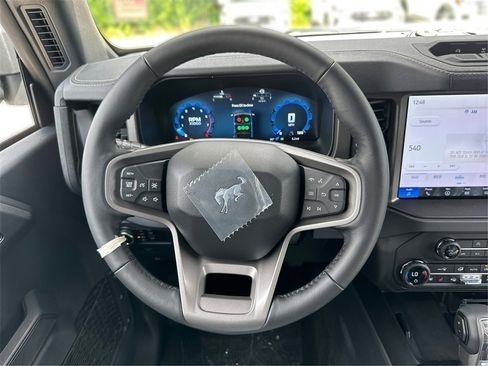 New 2025 Ford Bronco Badlands image 17