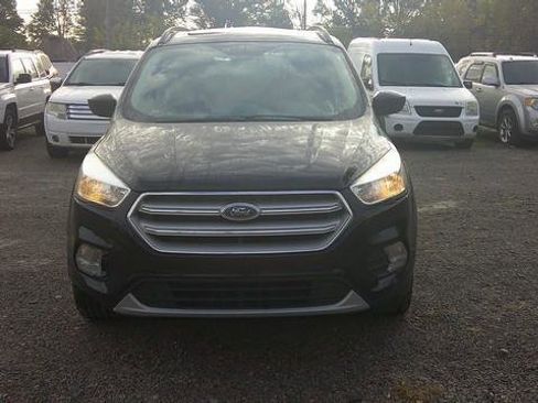 Used 2018 Ford Escape SE FWD image 6