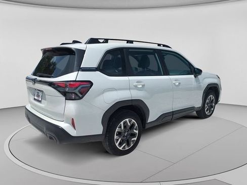 Used 2026 Subaru Forester AWD/4WD image 5