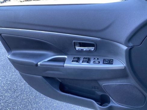 Used 2018 Mitsubishi Outlander Sport SE image 19